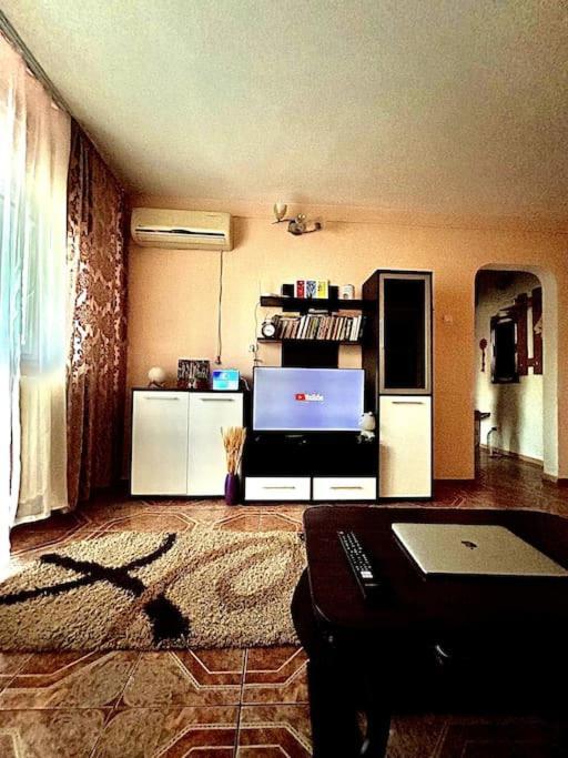 Ap 2 Cam Confortabile - Ab House Iasi Exteriér fotografie